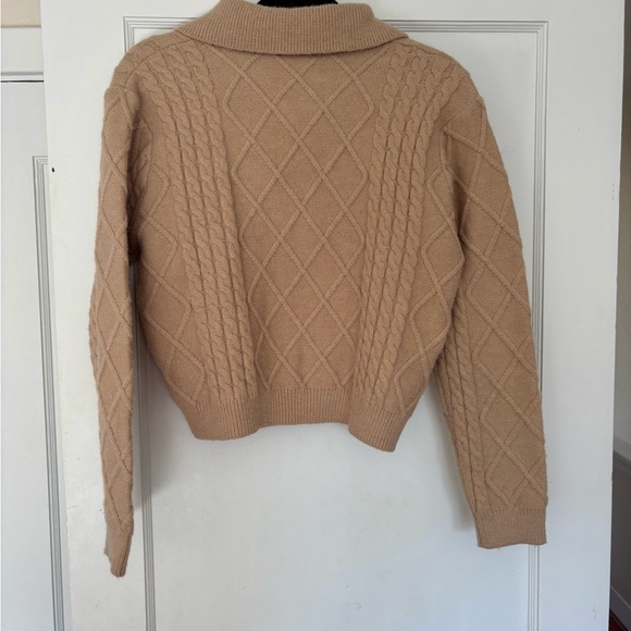 Elegant Cable Knit Allie Rose Cardigan - Picture 3 of 4